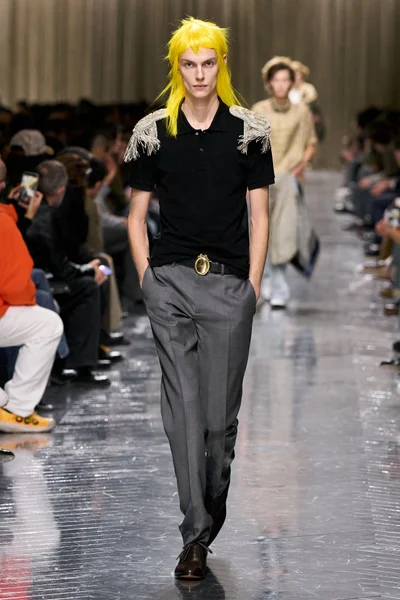 Look 45
